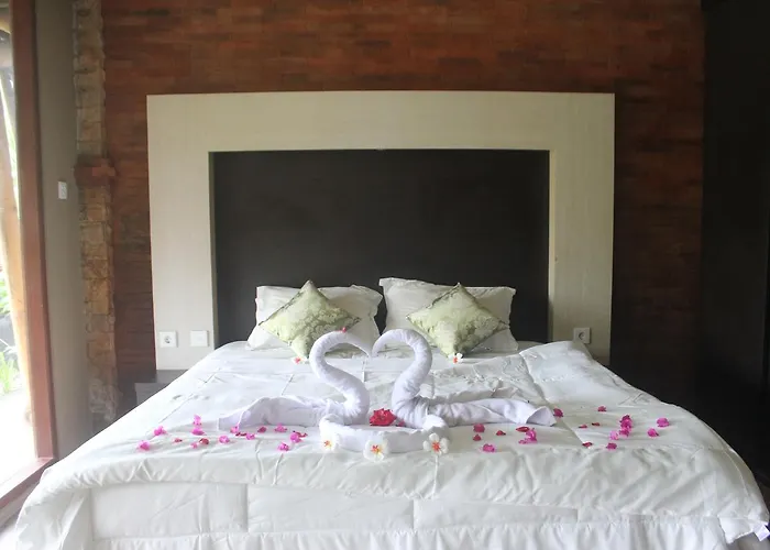 Keraton Tanah Lot Villas