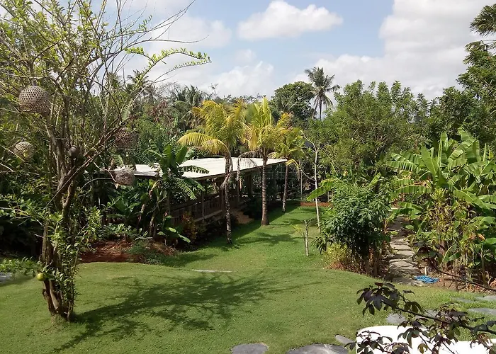 Keraton Tanah Lot Villas